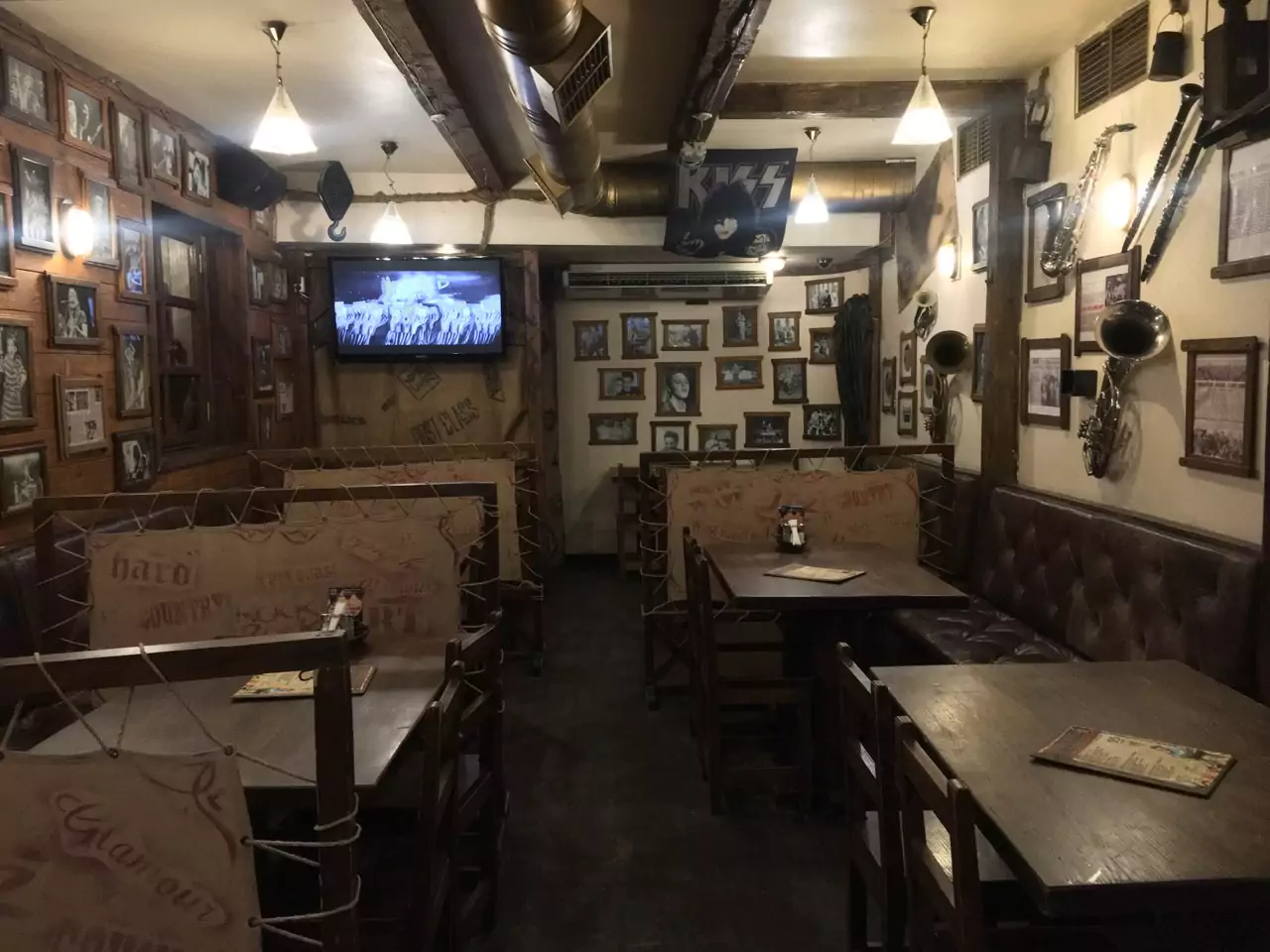 Docker's ABC інтер'єр