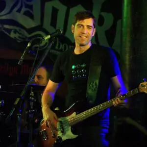 Ногу Свело, октябрь 2010 (Фото Сергей Рекун), Docker Pub Ногу Свело, октябрь 2010 (Фото Сергей Рекун)